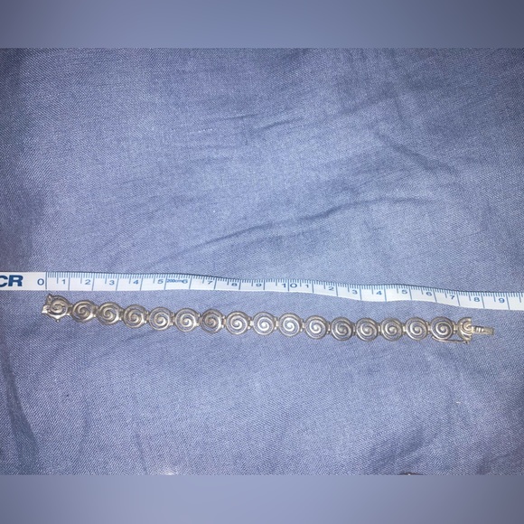 Sterling silver Greek spiral bracelet - Picture 6 of 8